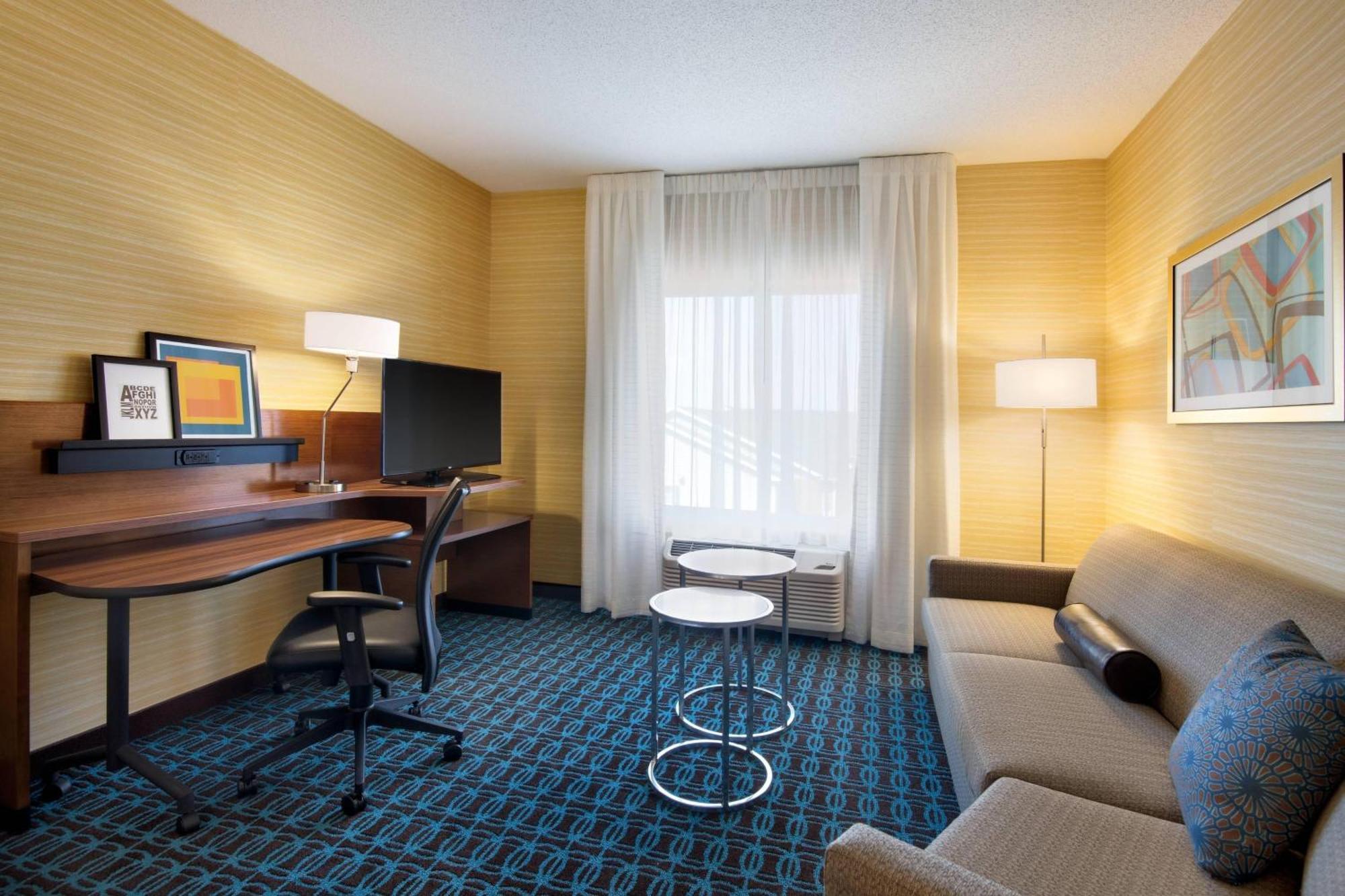 Fairfield Inn & Suites By Marriott Lancaster East At The Outlets Smoketown  Экстерьер фото